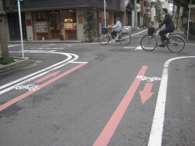 京都を運転するときは自転車などにも注意