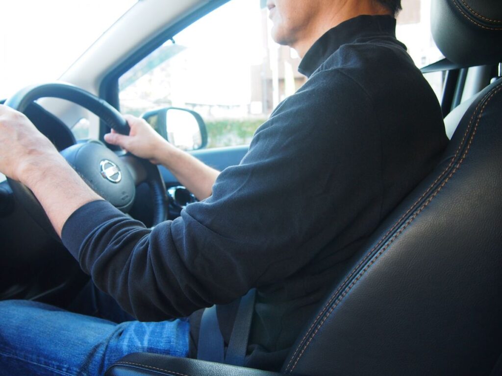 最初は親の車でOK